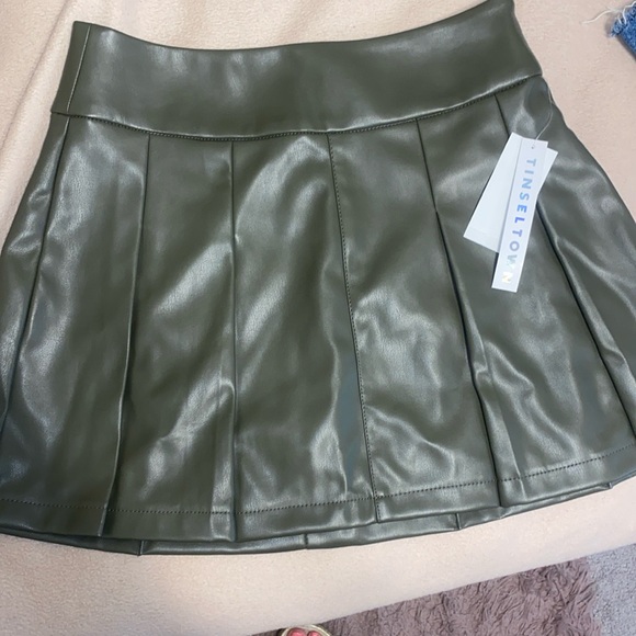 Too short for me. Brand new never worn out!! - Picture 1 of 3